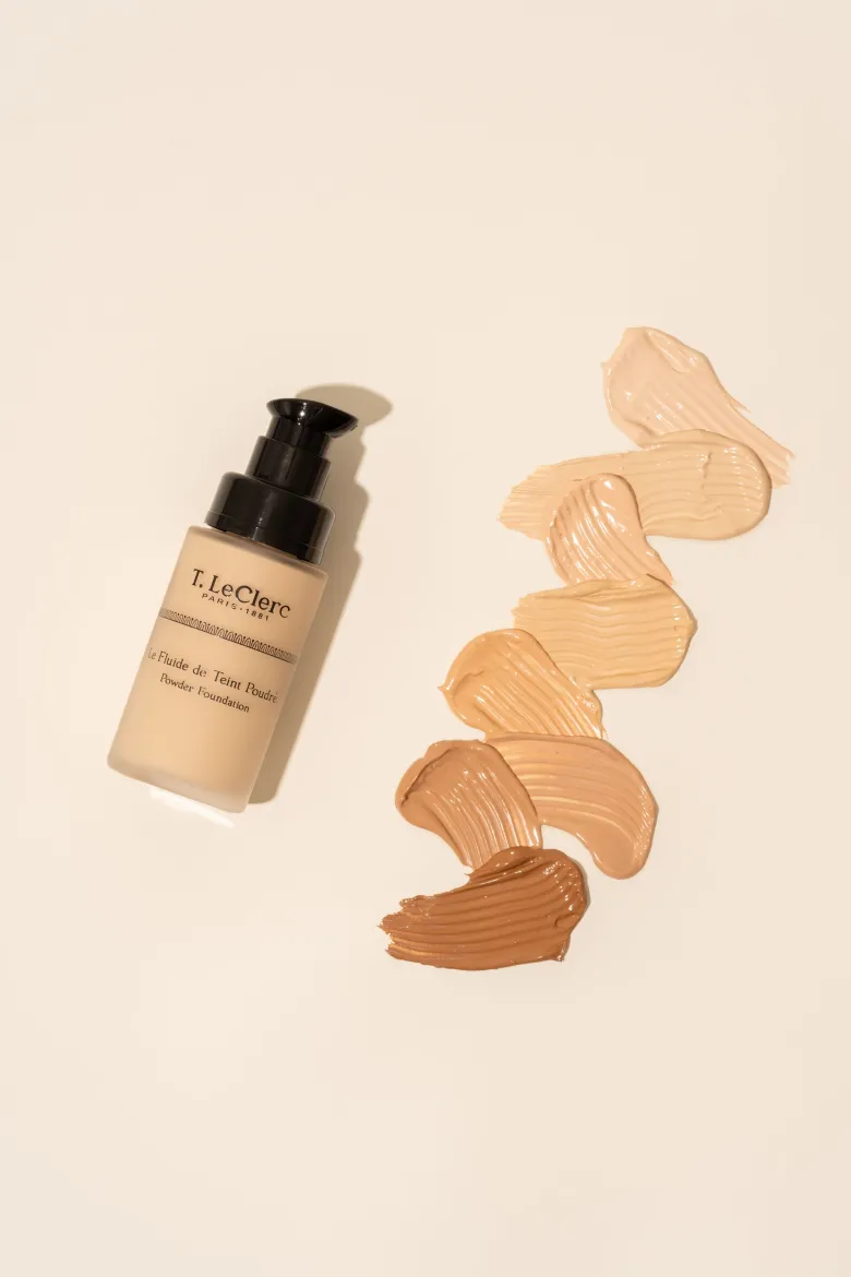 Le Fluide de Teint Poudré SPF15 Fondotinta Fluido Mat 30ml 6 Tonalità